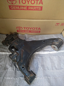 Land Cruiser 200 ahc 48910-60030 48910-60031 48910-60032 (9 foto / 9)