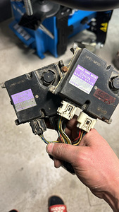 Toyota Land Cruiser 200 8987860050 8984060010 8984060011