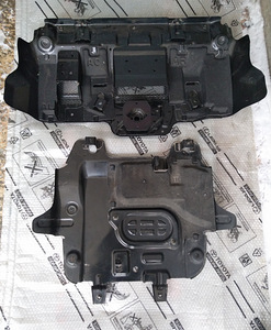 Toyota Land Cruiser 150 51405-60230 51450-60050 51405-60240 (2 foto / 4)