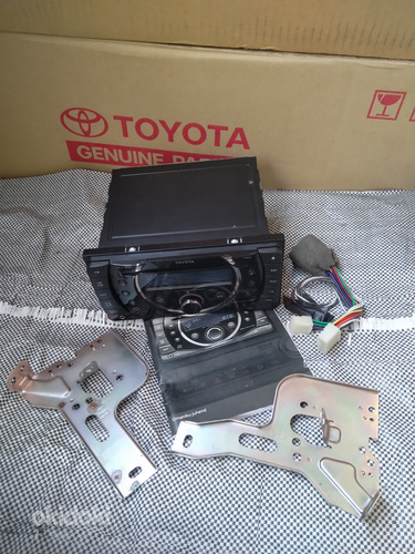 Радиоприемник Toyota Hilux PZ476-00212-A0 (фото #2)