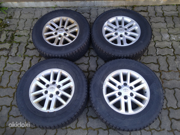 Легкосплавные диски Toyota Land Cruiser Hilux 4-Runner R17 с шинами (фото #1)