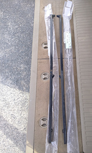 Toyota Land Cruiser 200 67407-60060 67408-60060 (2 foto / 2)