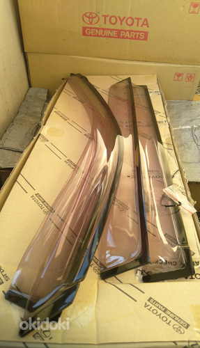 Toyota Land Cruiser 200 0861160880