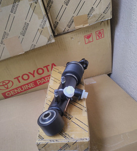Toyota Land Cruiser 48886-60050 48886-60051 48885-60061 (2 foto / 4)