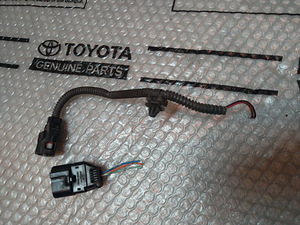 Toyota Lexus 82164-42100 82821-30600 82821-12430 (2 foto / 2)