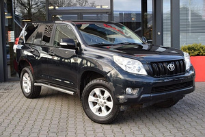 Toyota Land Cruiser Hilux R17 valuveljed rehvidega (5 foto / 6)