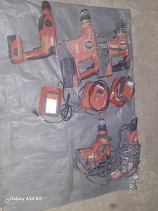 HILTI (1 foto / 2)