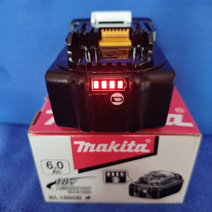 Аккумулятор Makita (6 фото из 10)
