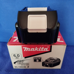 Аккумулятор Makita (10 фото из 10)