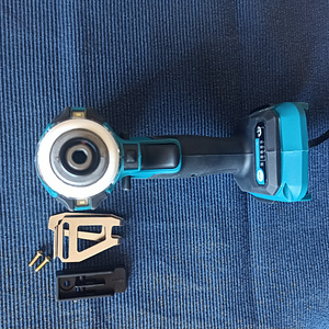 Makita DTD 172 (3 foto / 3)