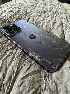 iPhone 14 Pro Max 256GB Deep Purple (9 foto / 9)