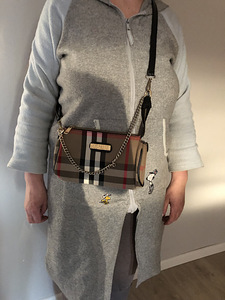 Burberry laadne kena crossbody kott