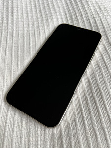 Продам Iphone 12Pro 256 Гб (3 фото из 5)