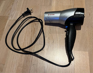 Föön külma õhu funktsiooniga Technika 2000W (1 foto / 3)
