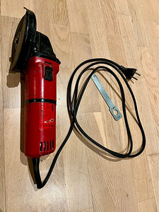 Nurklihvija 800W relakas 125mm (2 foto / 3)