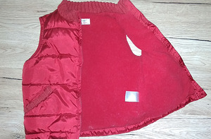 Жилетка, р.74 (3 фото из 3)