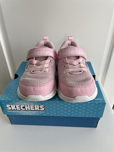 Skechersi tossud, suurus 24 (2 foto / 4)