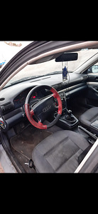 Audi A4 1.9D 81KW AVANT (7 foto / 7)