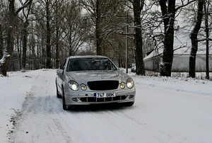 Mercedes-Benz E 270 CDI Avantgarde (4 foto / 6)
