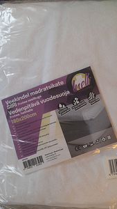 Linad pole madratsil märjaks tehtud. (2 foto / 2)