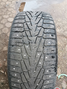 265/45/21 Hakkapeliitta 7 SUV (6 foto / 8)