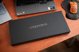 Loupedeck+ (панель управления видео/графикой) (3 фото из 10)