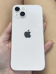 iPhone 13 128 GB (1 foto / 4)