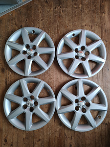 Toyota originaal ilukilbid 16 (1 foto / 1)