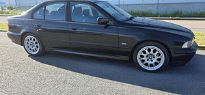 BMW 520I (2 foto / 11)