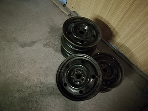 Veljed Toyta R15 5x100 otv 54,1 (4 foto / 5)
