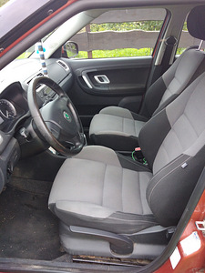 Škoda Fabia (7 foto / 8)