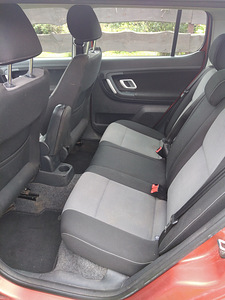 Škoda Fabia (8 foto / 8)