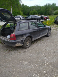 Audi a4 varuosadeks (3 foto / 3)