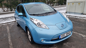 Nissan Leaf 2014 (4 фото из 4)
