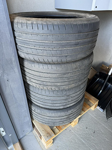 Goodyear Eagle F1 Asymmetric 3 235/45r18 (3 foto / 4)