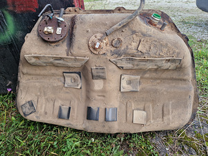 Hyundai sonata kütusepaak (1 foto / 1)