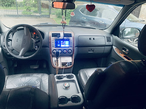 Kia Carnival 2.9d ATM ÜV 11.2024 (6 foto / 9)