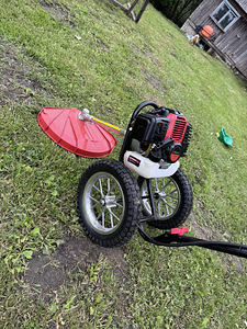 Ratastel võsalõikur / trimmer, peaaegu uus (2 foto / 2)