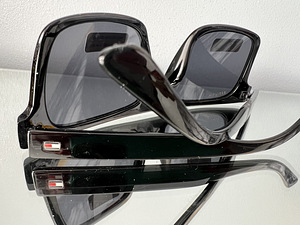 Tommy Hilfiger sunglasses paikeselrillid uued (3 foto / 3)