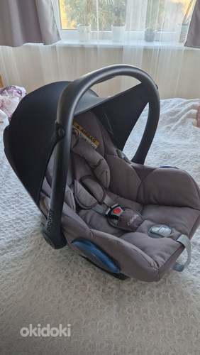 Maxi-Cosi Cabriofix + isofix alus + soojakott