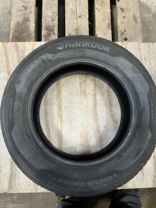 215/65 R17 (3 фото из 4)
