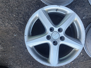 Диски литые Toyota (1 фото из 7)