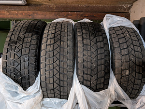 Lamellrehvid Maxxis PRESA SUV ICE 8.3mm 225/60R18 (1 foto / 2)