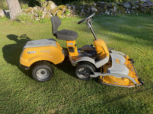 Murutraktor/raider Stiga Park Compact (4 foto / 8)