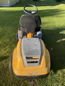 Murutraktor/raider Stiga Park Compact (6 foto / 8)