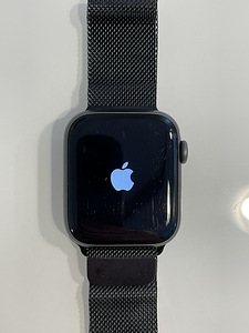 Apple Watch Series 4 44mm (2 foto / 2)