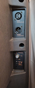 JBL EON Power15 atiivkõlarite komplekt (2 foto / 3)