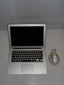 Apple Macbook Air 13 A1466 Mid 2015 (2 foto / 5)