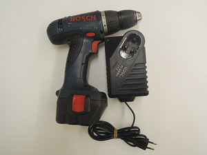 Дрель-шуруповерт Bosch GSR 12V + зарядка (6 фото из 6)