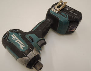 Akutrell Makita DTD153 + Aku 3.0Ah + Laadija (6 foto / 6)